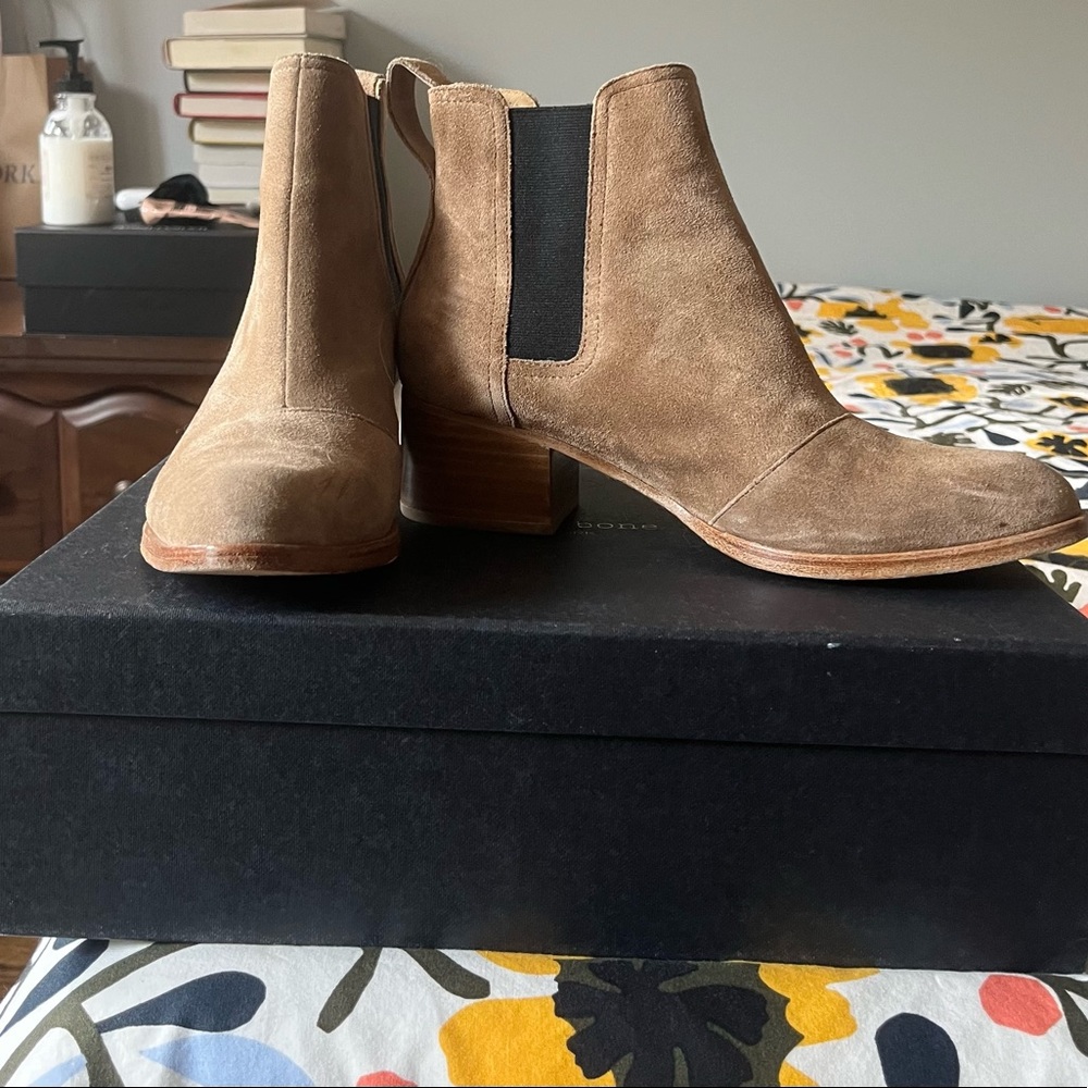 Rag & Bone tan suede ankle boots 36.5, lightly used in original box
